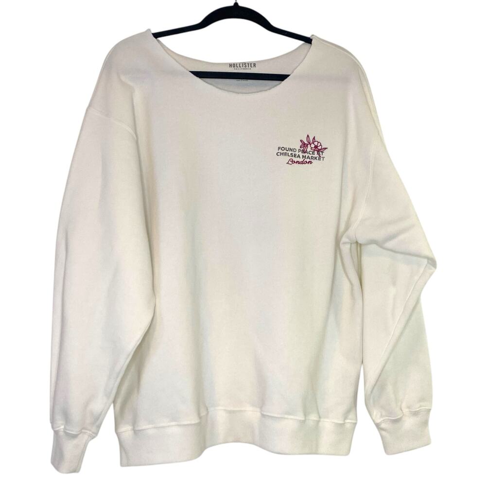 Hollister Size Medium Oversized Cropped Sweater "Found Peace at Chelsea Market"